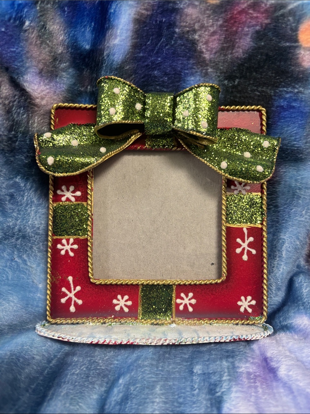 Vintage Kohl's Red Frame with Green Glitter Bow Holiday Frame 4x4